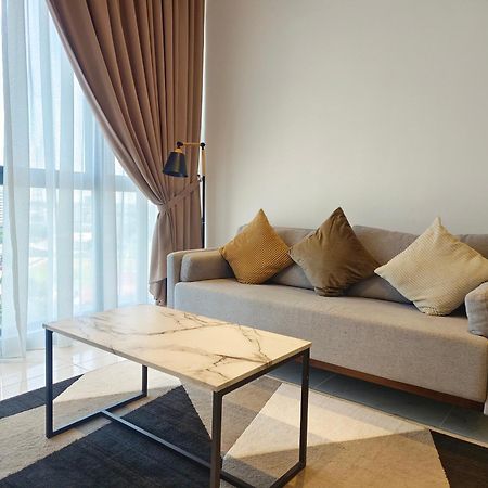 One Bedroom Troika Kota Bharu By Aghome, Modern Design Екстер'єр фото