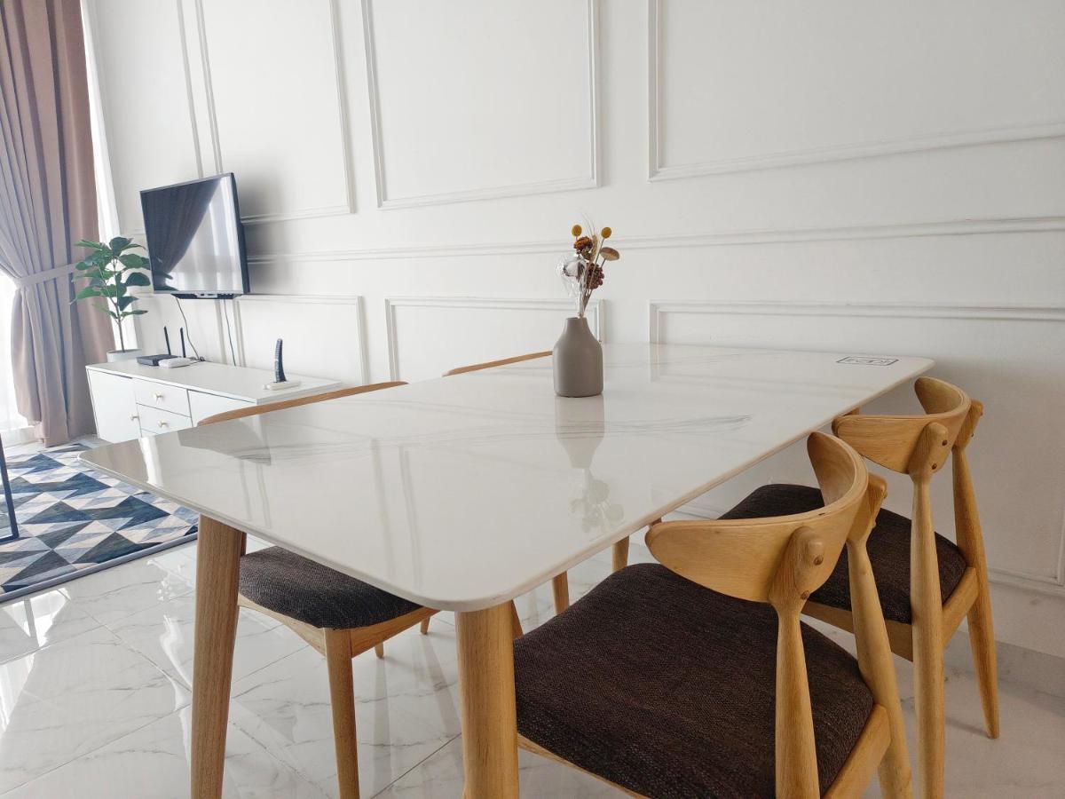 One Bedroom Troika Kota Bharu By Aghome, Modern Design Екстер'єр фото