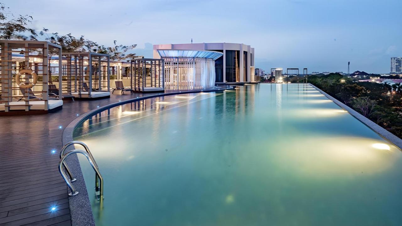 One Bedroom Troika Kota Bharu By Aghome, Modern Design Екстер'єр фото