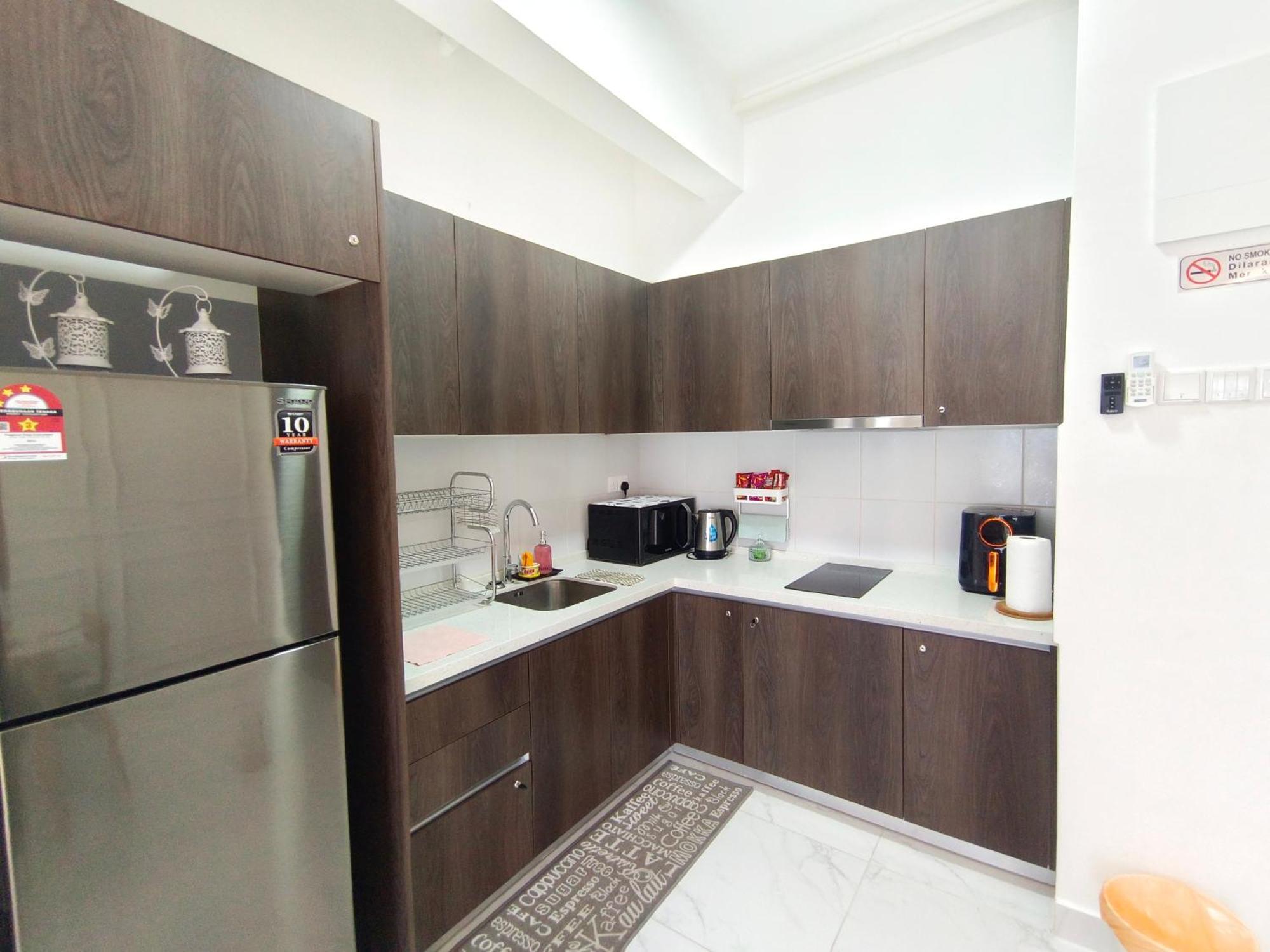 One Bedroom Troika Kota Bharu By Aghome, Modern Design Екстер'єр фото