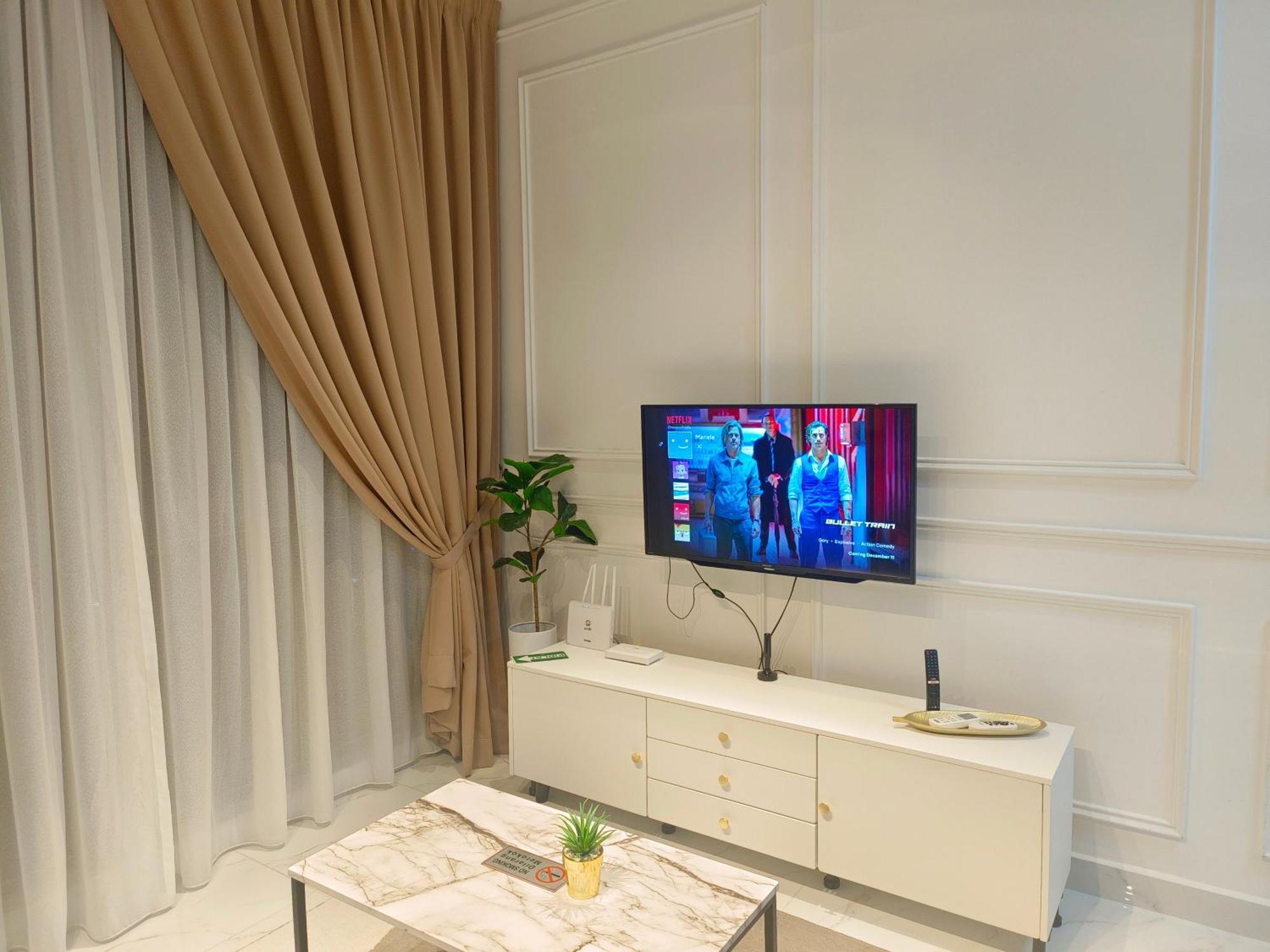 One Bedroom Troika Kota Bharu By Aghome, Modern Design Екстер'єр фото